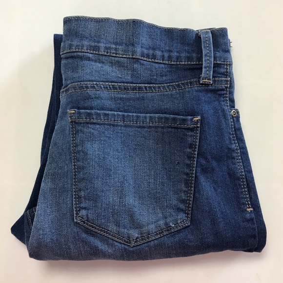 NYDJ Denim - 🍄 NYDJ Not Your Daughters Crop Jeans. Size 6